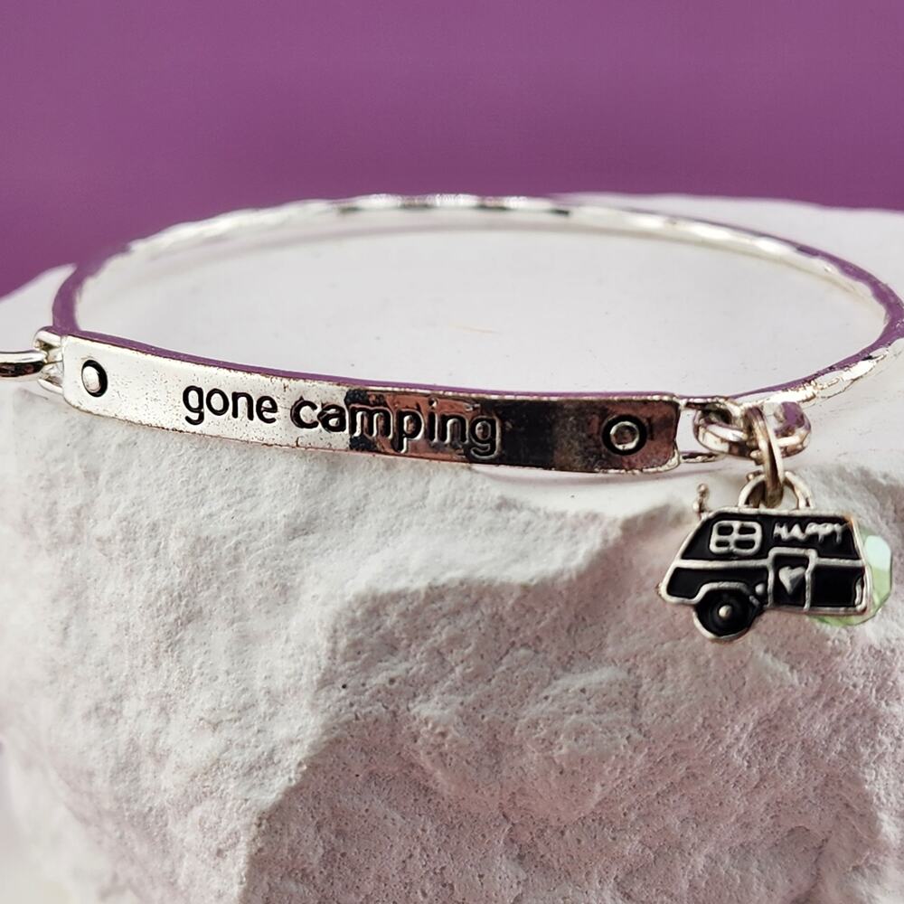 Silver Tone Gone Camping Camper Charm Bangle Bracelet Green Bead Jewelry